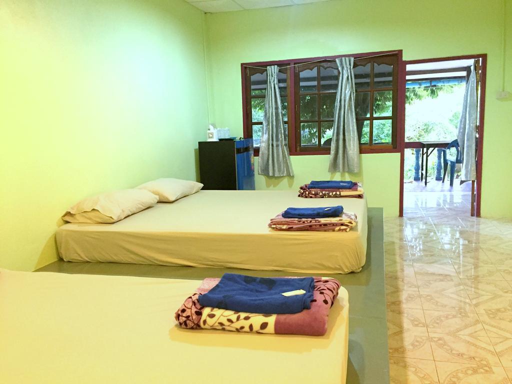 Apartamento Baan Pha Nin Mung Korn Rayong Exterior foto