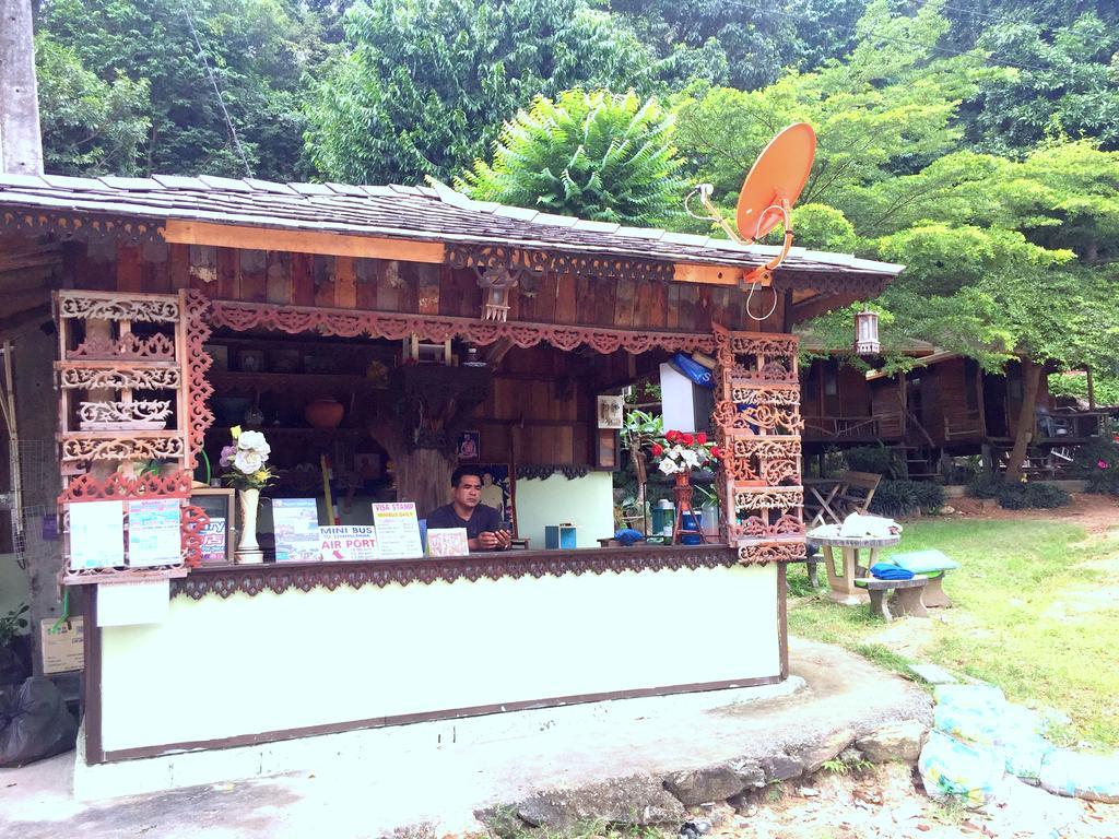 Apartamento Baan Pha Nin Mung Korn Rayong Exterior foto